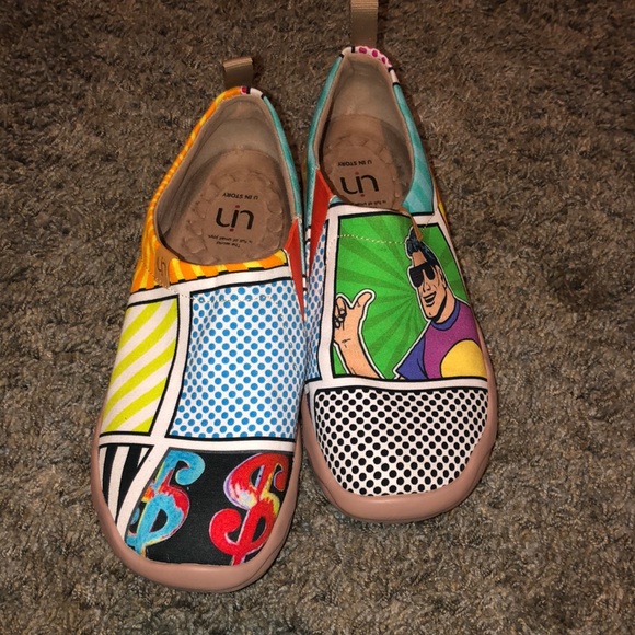 UIN Other - U in story shoes. Size 8.5. Very good condition.